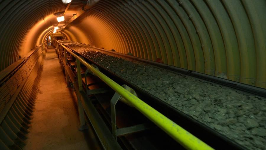 Подземный конвейер 2ЛТ-1200