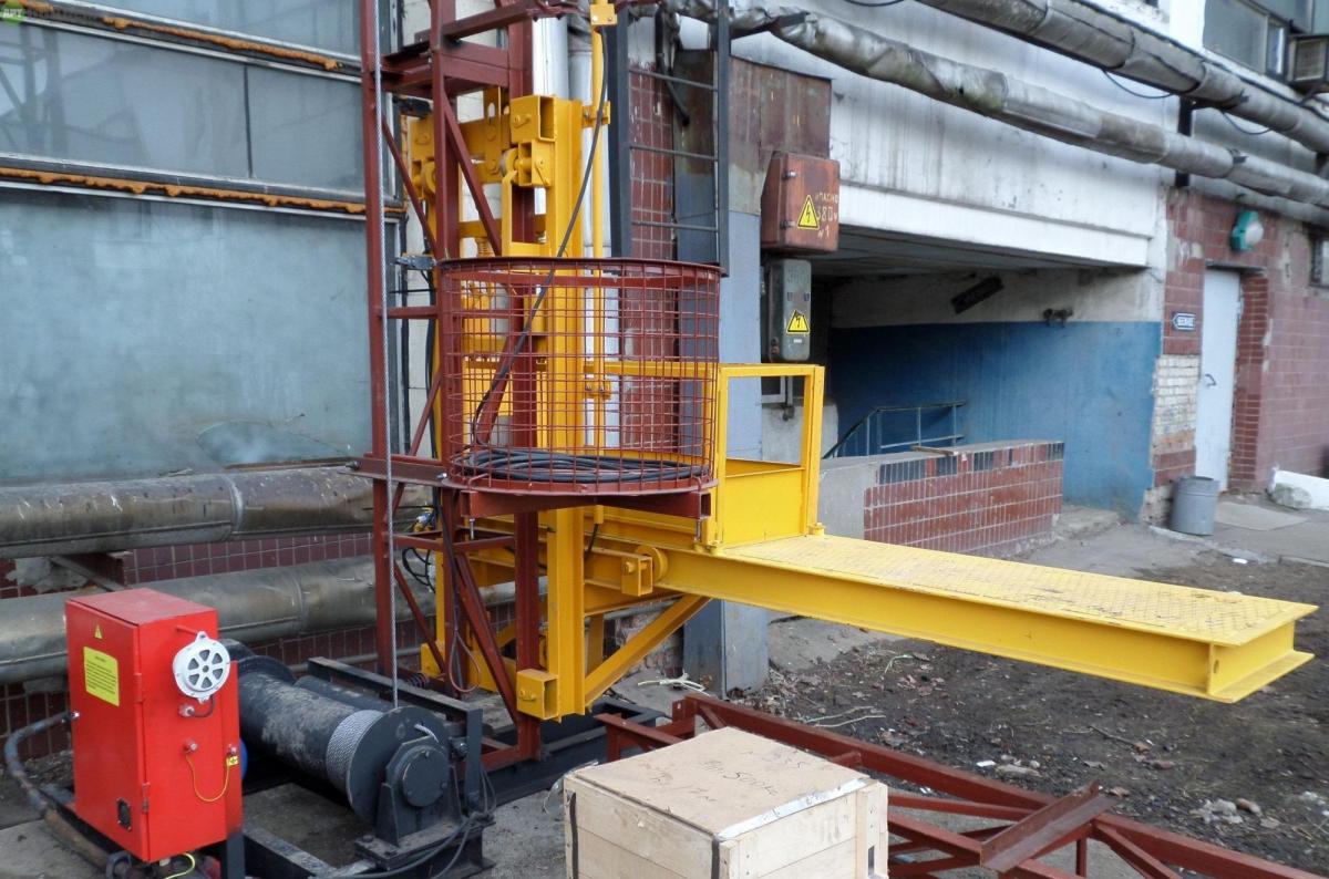 Грузовой подъемник ПМГ-1000